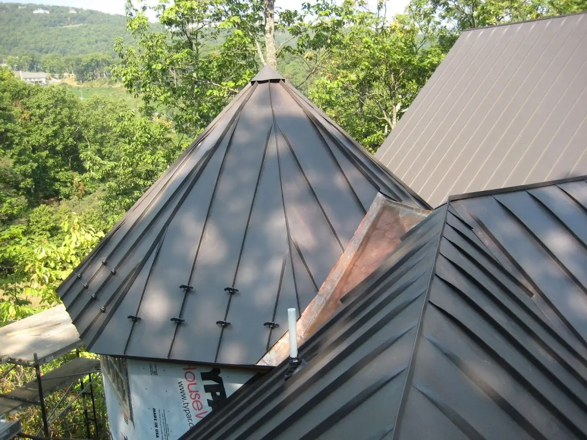 Professional Roof Tarp Installation by Craftsman Roofing in Madrona